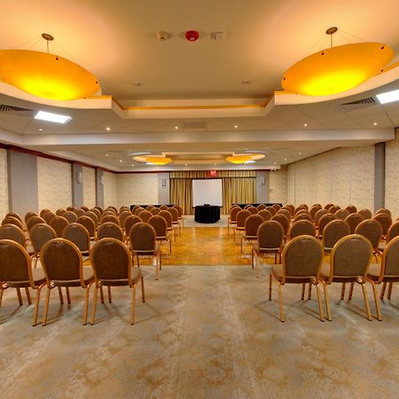 Holiday Inn Plainview-Long Island By Ihg Eksteriør billede