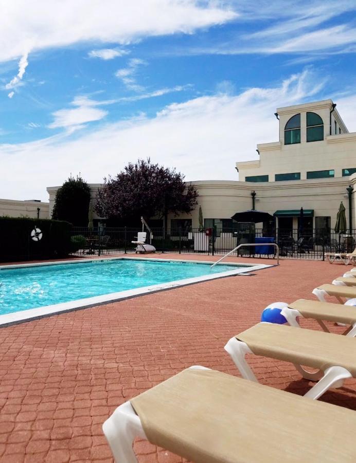 Holiday Inn Plainview-Long Island By Ihg Eksteriør billede