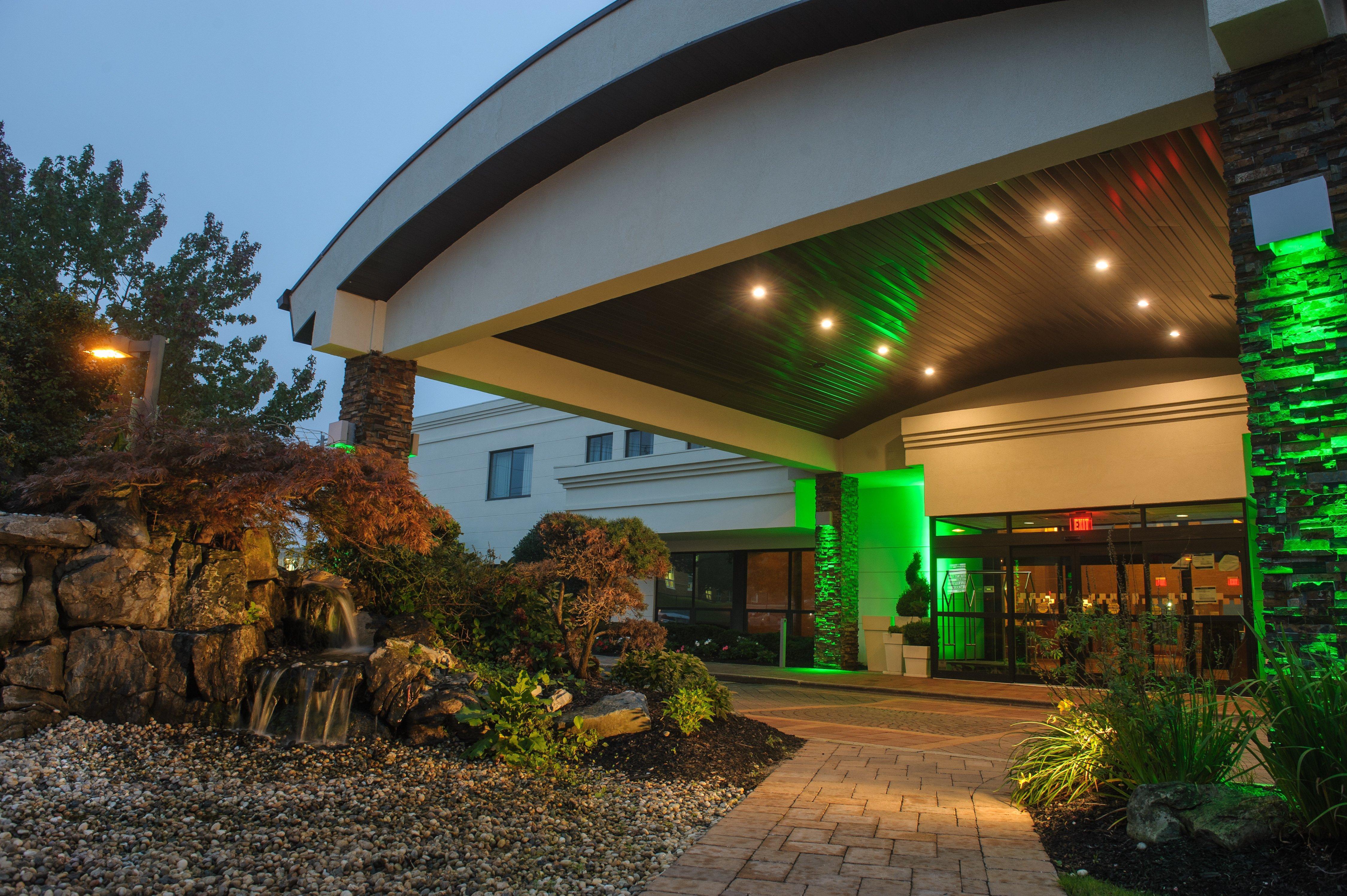 Holiday Inn Plainview-Long Island By Ihg Eksteriør billede