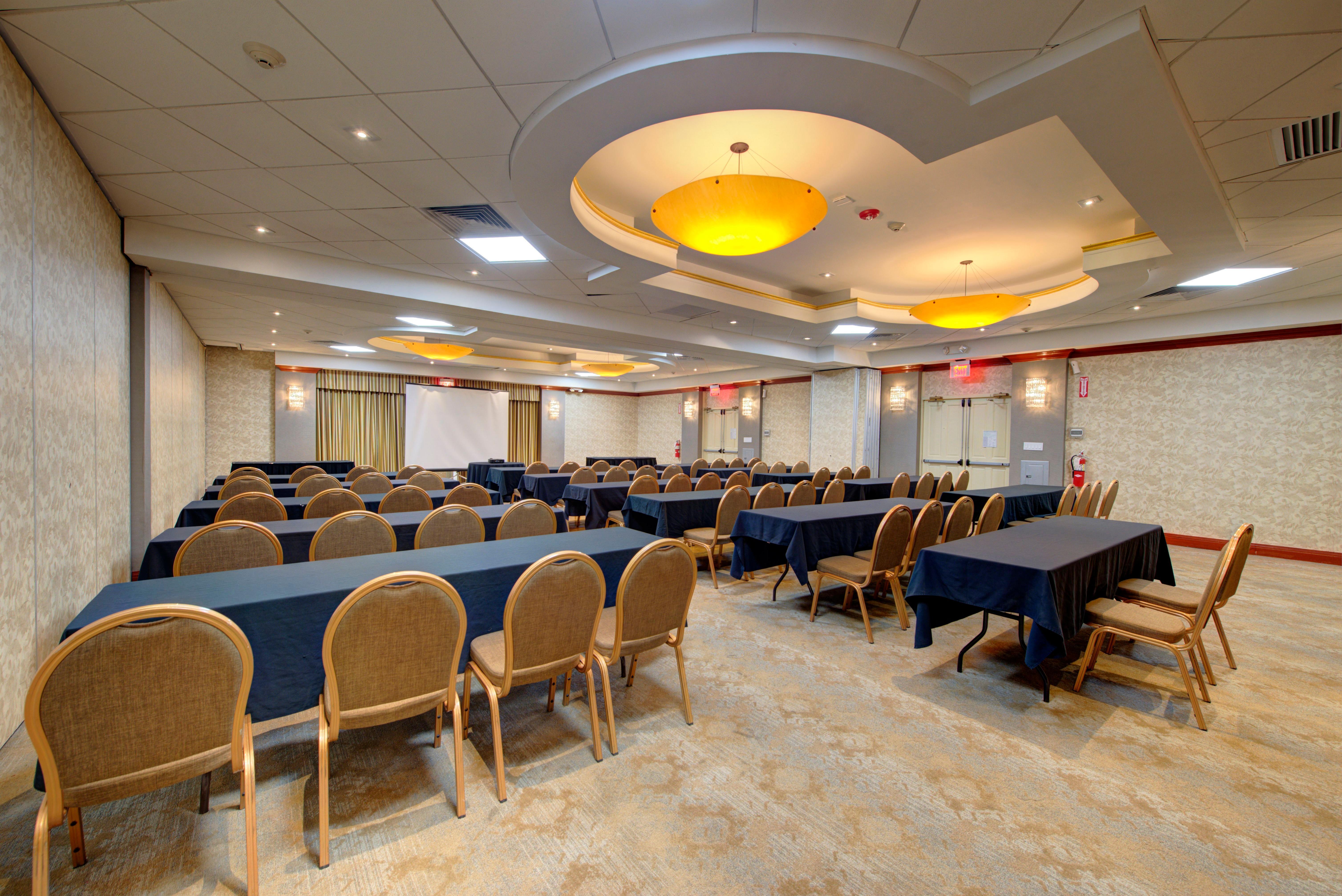 Holiday Inn Plainview-Long Island By Ihg Eksteriør billede