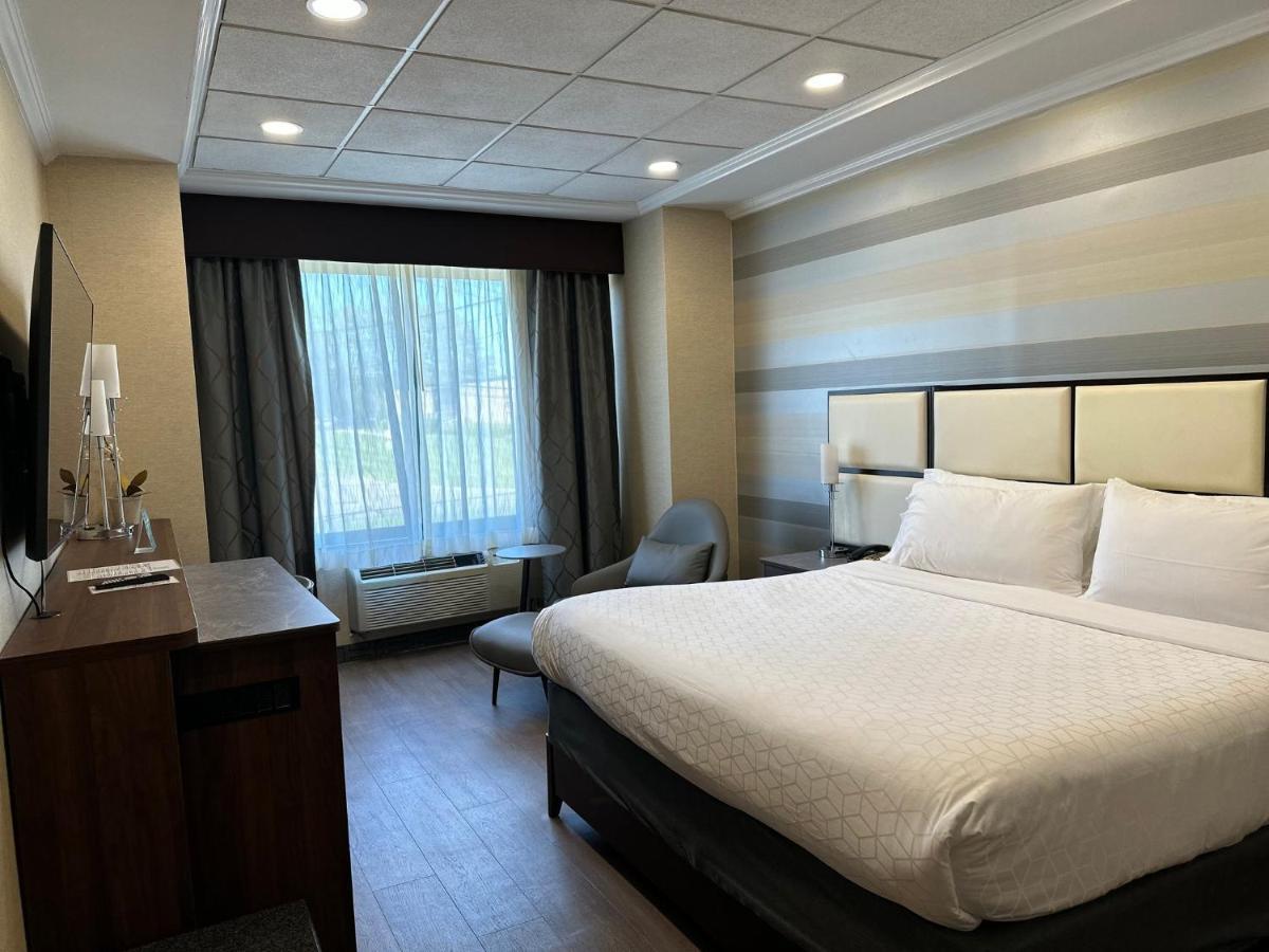 Holiday Inn Plainview-Long Island By Ihg Eksteriør billede