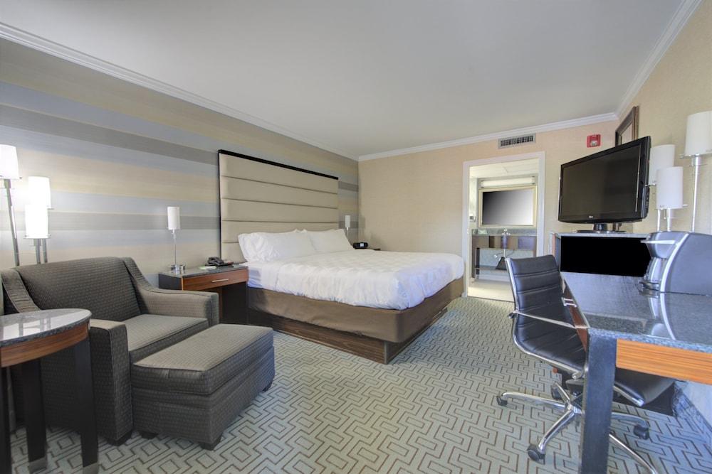 Holiday Inn Plainview-Long Island By Ihg Eksteriør billede
