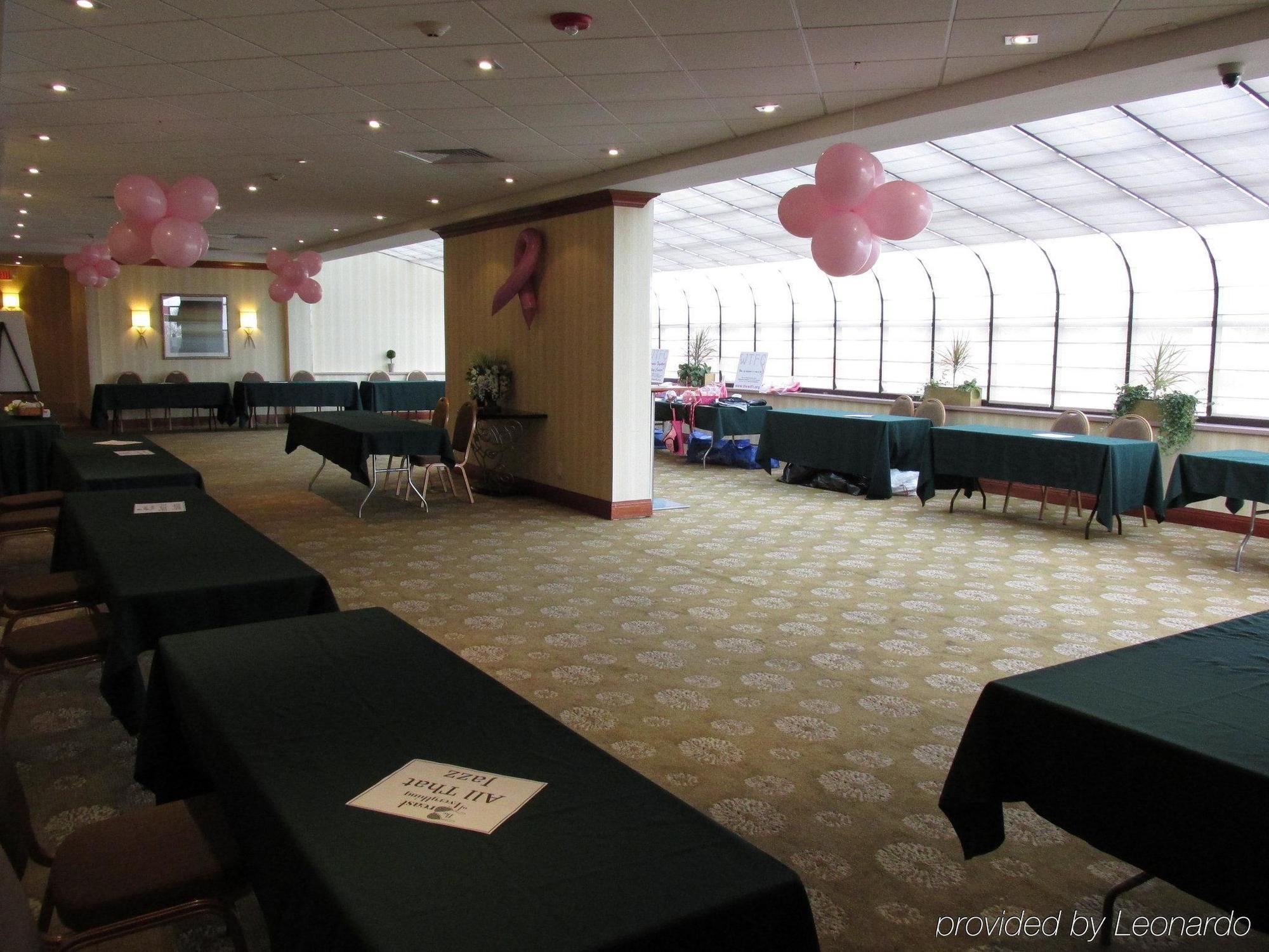 Holiday Inn Plainview-Long Island By Ihg Eksteriør billede
